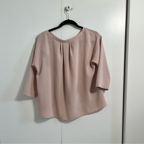 Uniqlo blouse - pink - Picture 2 of 2
